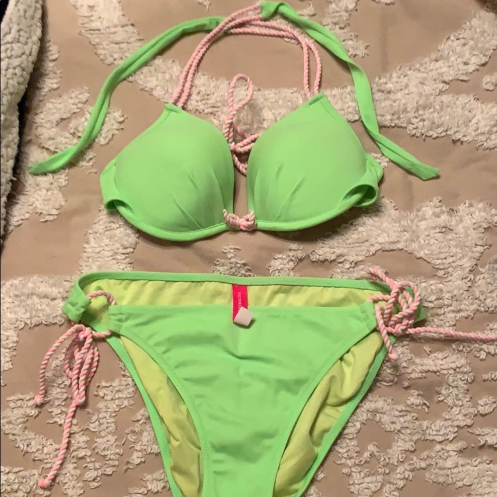 Victoria’s Secret push-up bikini